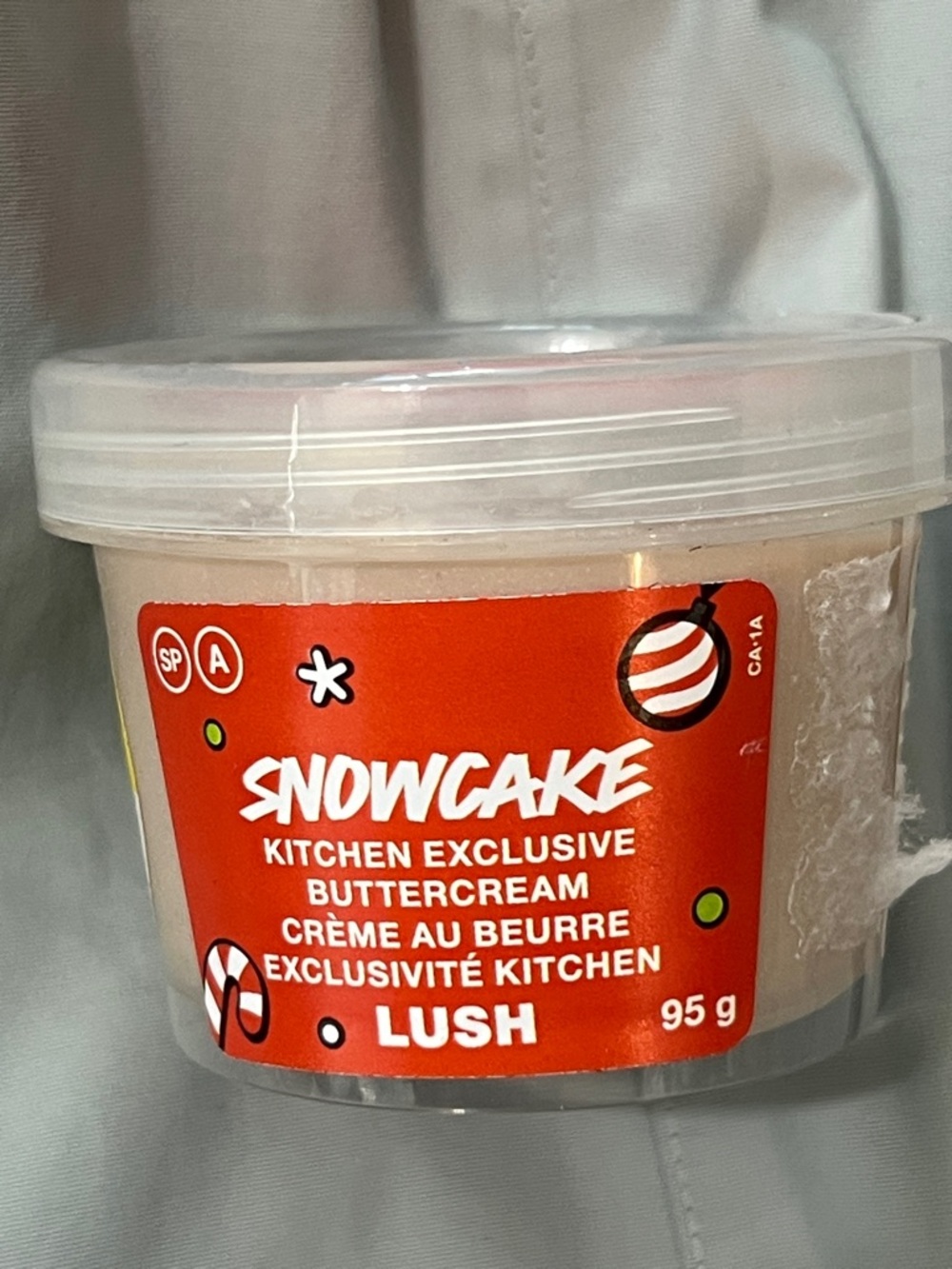 Brand new Lush Kitchen Exclusive Holiday Box SNOWCAKE BUTTERCREAM 95 gram